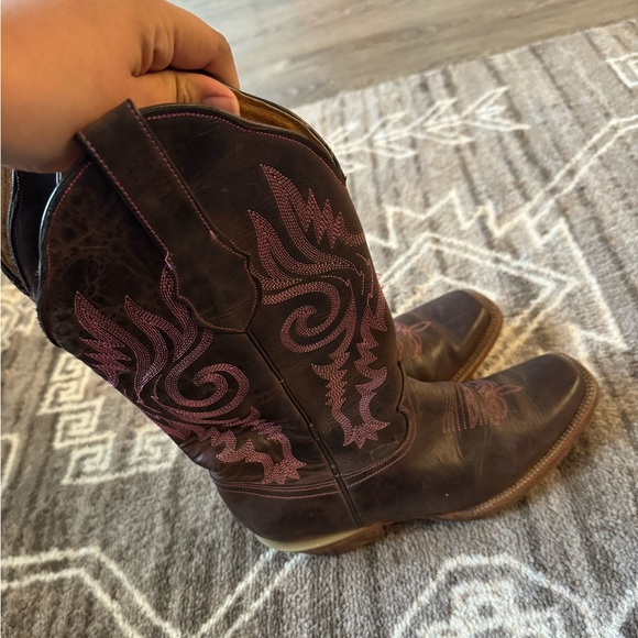 Western boots - Picture 4 of 7